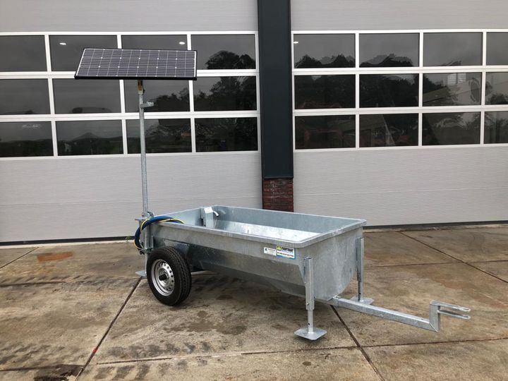 Mobiele Poortman Solar weidedrinkbak op