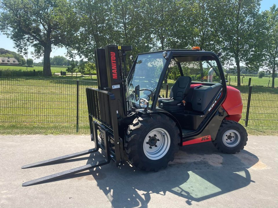  Nieuwe Manitou MC25-4 ruw terrein