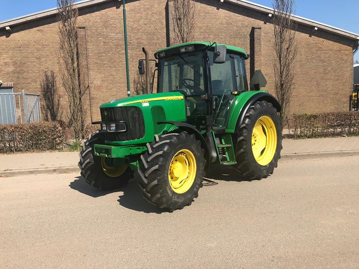 Gebruikte John Deere 6220 SE